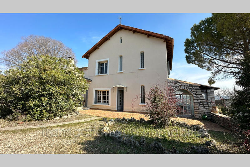 Maison - 158 m² - 7 pièces