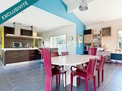 Maison - 194 m² - 5 pièces