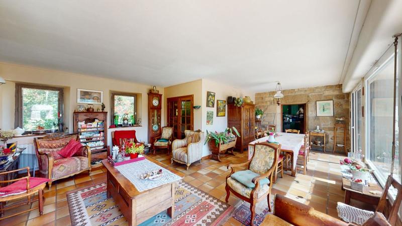 Propriété - 170 m² - 7 pièces