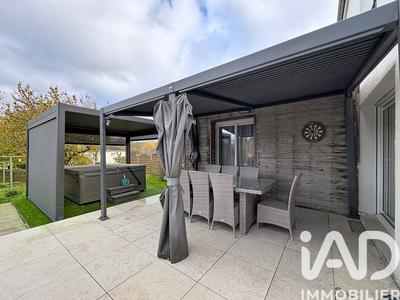 Maison - 92 m² - 5 pièces