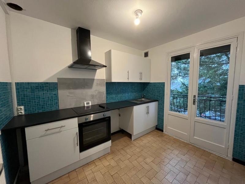 Maison - 99 m² - 4 pièces