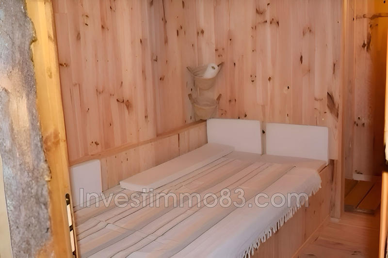 Propriété - 236 m² - 9 pièces