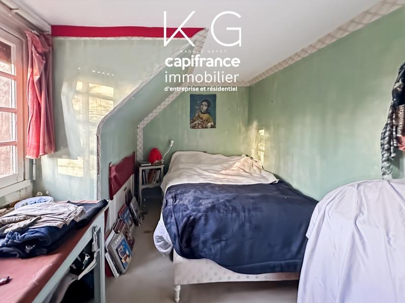 Propriété - 233 m² - 10 pièces