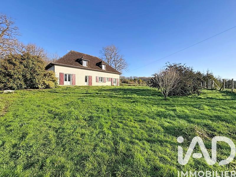 Maison - 213 m² - 7 pièces