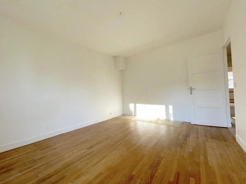 Appartement - 96 m² - 4 pièces