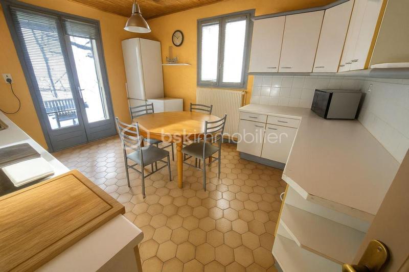 Maison - 160 m² - 7 pièces