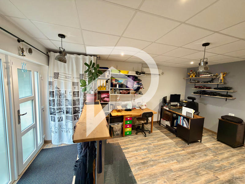 Maison - 96 m² - 5 pièces