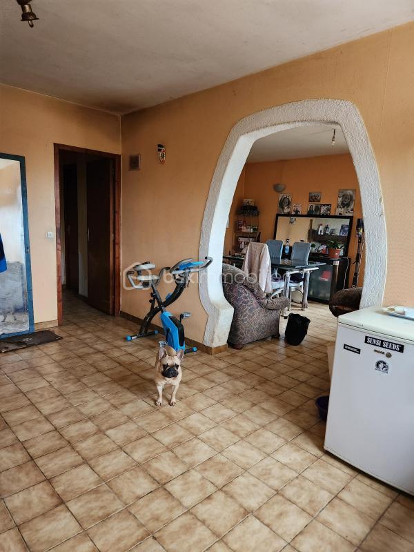 Maison - 214 m² - 10 pièces