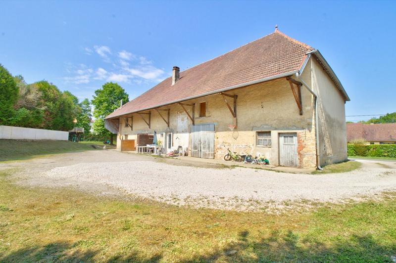 Maison - 179 m² - 9 pièces