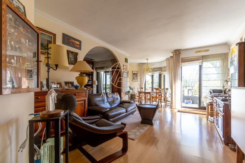 Appartement - 86 m² - 4 pièces