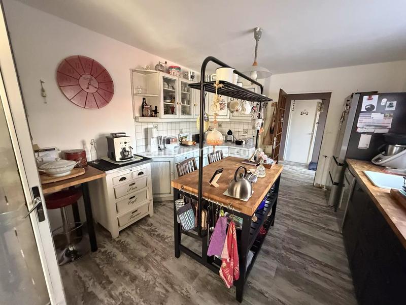 Maison - 200 m² - 8 pièces