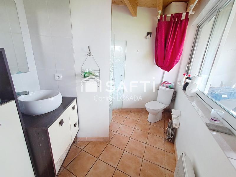 Maison - 180 m² - 7 pièces