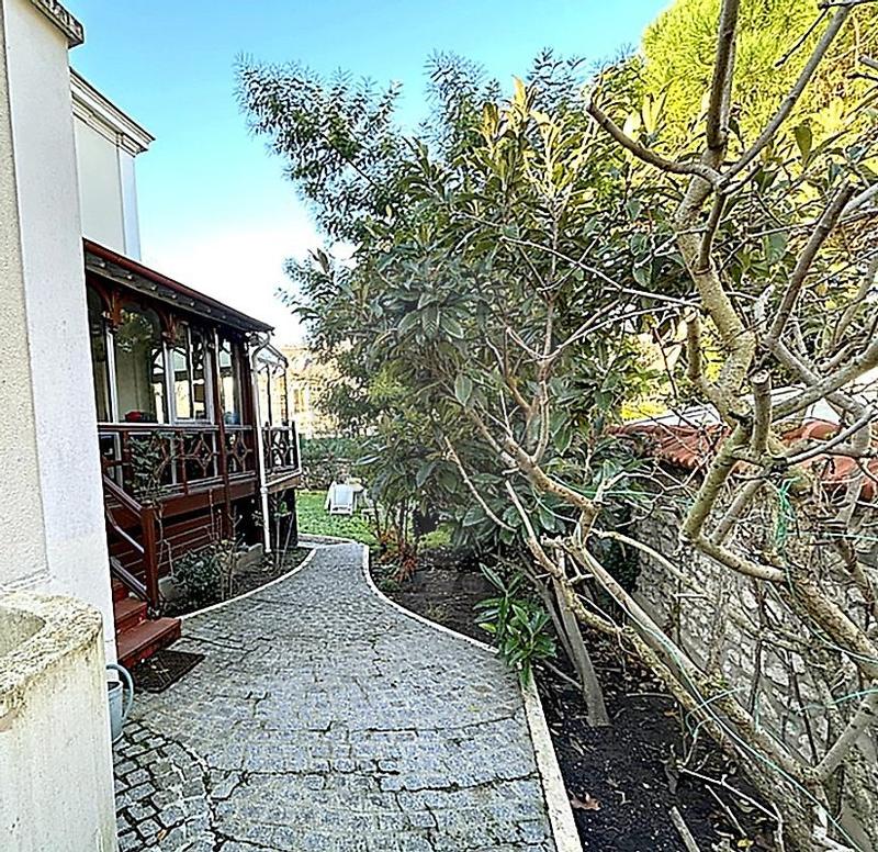 Maison - 89 m² - 5 pièces