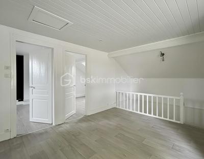 Maison - 95 m² - 4 pièces