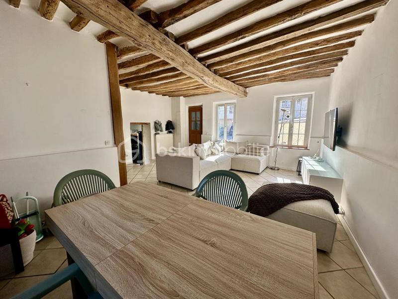 Maison traditionnelle - 180 m² - 8 pièces