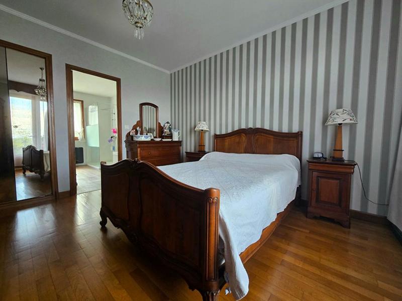 Villa - 176 m² - 6 pièces