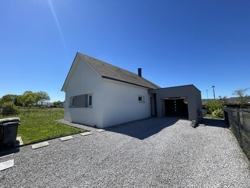 Maison - 80 m² - 5 pièces