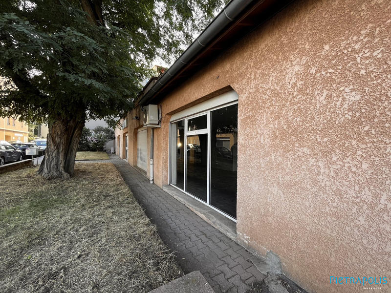Local commercial - 250 m²