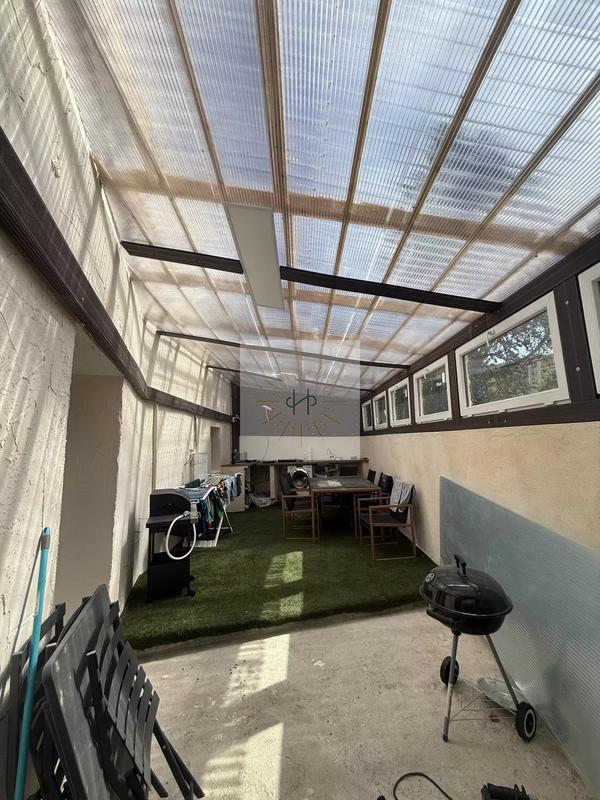 Maison - 112 m² - 8 pièces