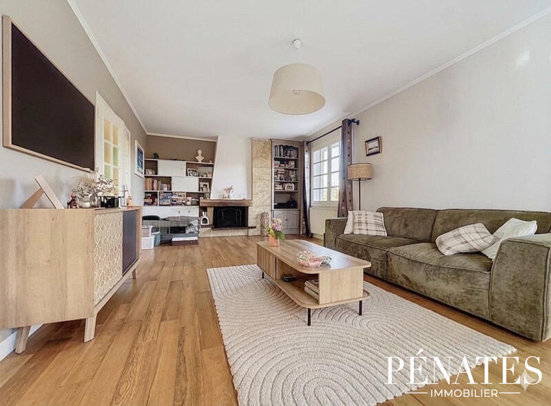 Maison - 140 m² - 5 pièces