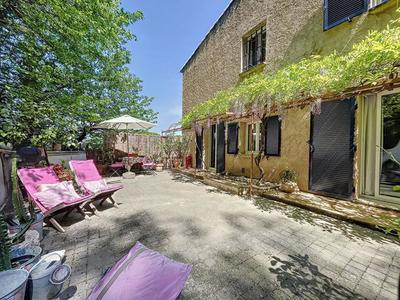 Maison - 314 m² - 7 pièces