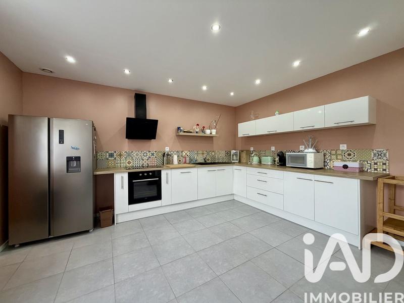 Maison - 185 m² - 7 pièces