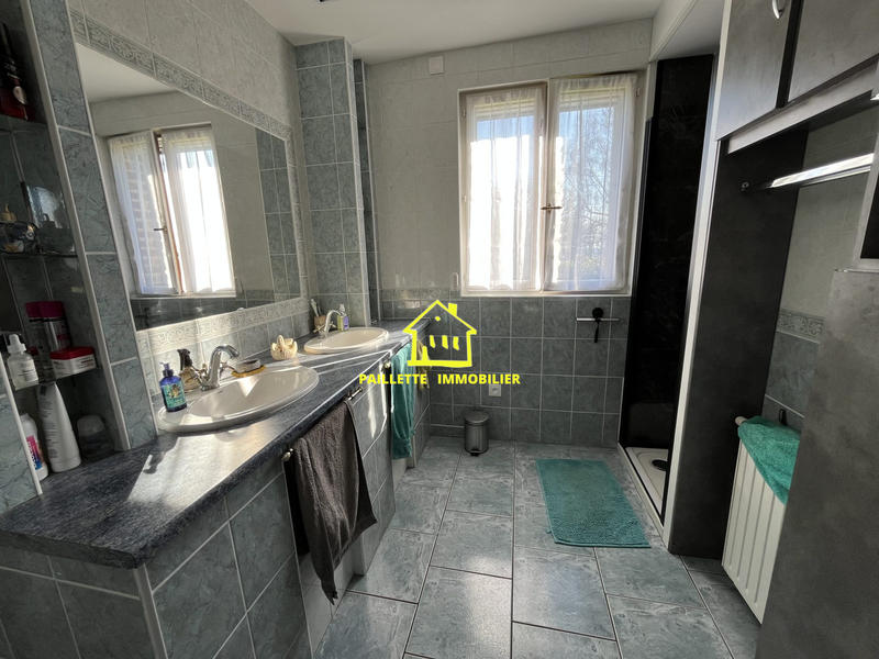 Maison - 189 m² - 6 pièces