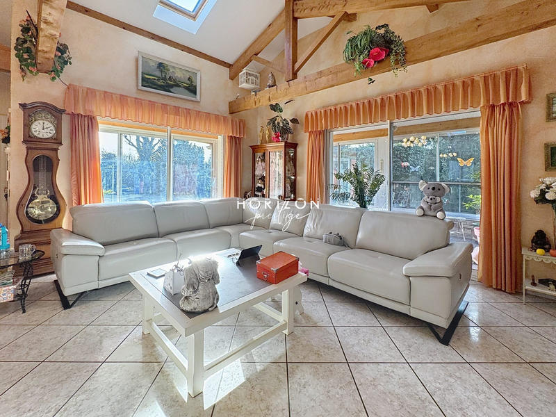 Maison contemporaine - 200 m² - 8 pièces