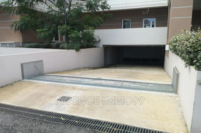 Parking / Garage - 13 m²