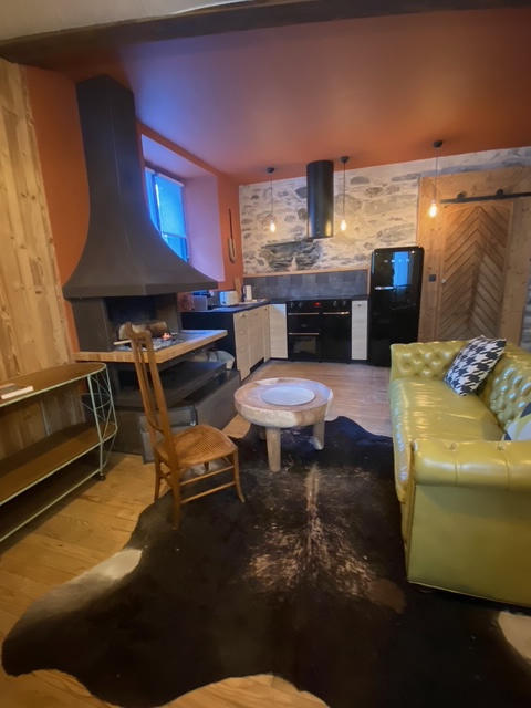 Maison - 600 m² - 12 pièces