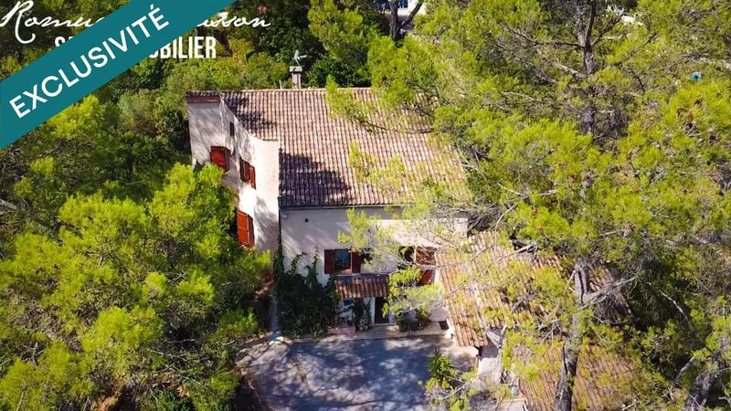 Maison - 210 m² - 7 pièces