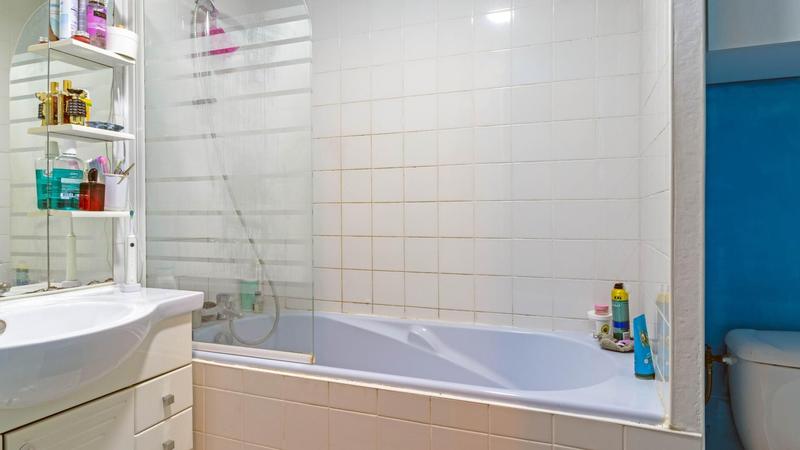 Local commercial - 274 m² - 4 pièces