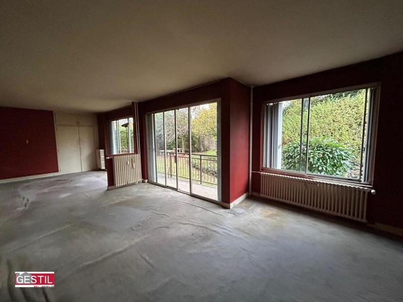 Appartement - 99 m² - 5 pièces
