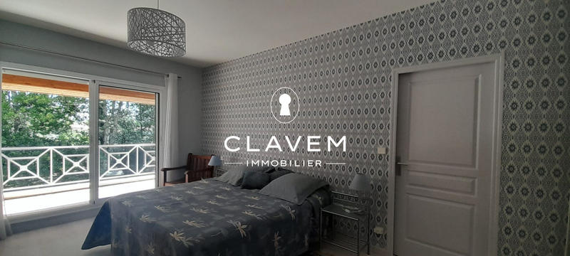 Maison contemporaine - 296 m² - 10 pièces