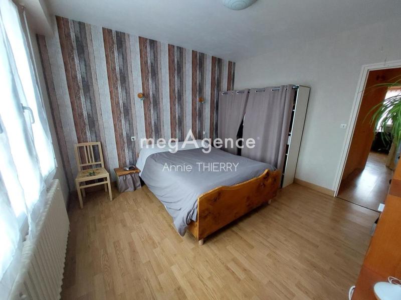 Maison traditionnelle - 167 m² - 7 pièces