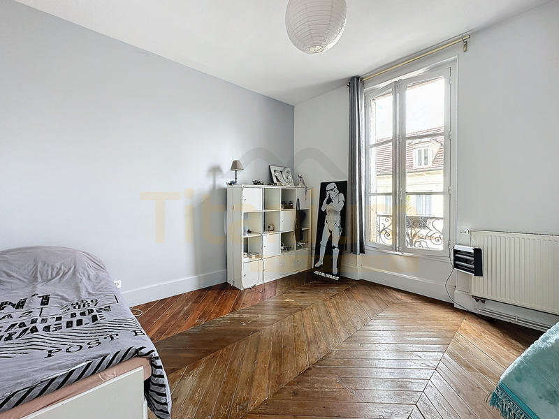 Maison - 280 m² - 11 pièces