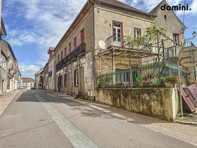 Appartement - 100 m² - 7 pièces