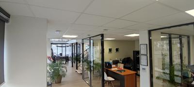 Local commercial - 220 m² - 8 pièces