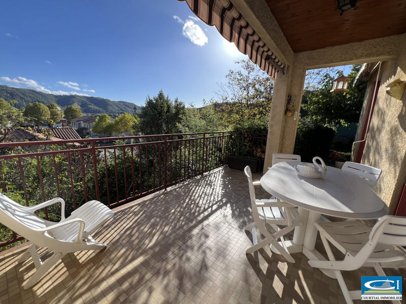 Maison traditionnelle - 154 m² - 5 pièces