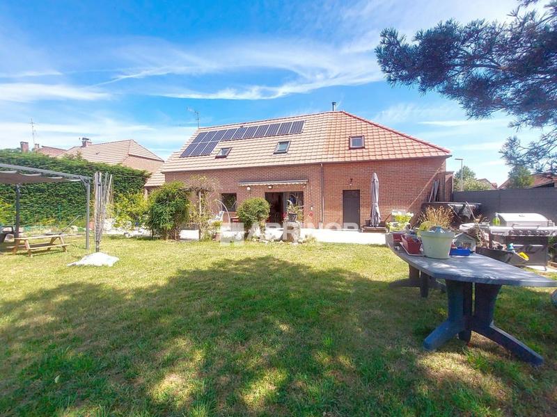 Maison - 104 m² - 5 pièces