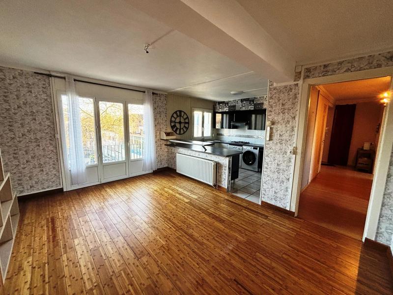 Appartement - 79 m² - 5 pièces