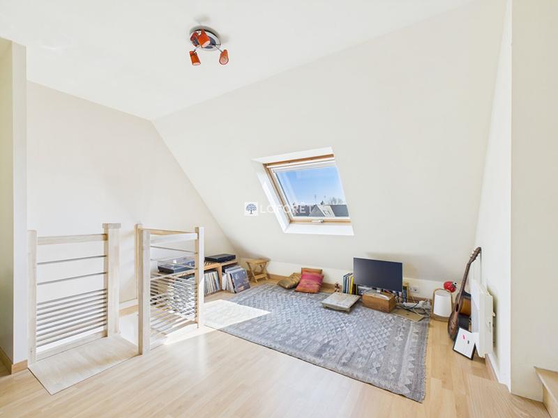 Maison - 186 m² - 8 pièces