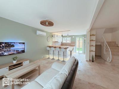 Maison - 99 m² - 5 pièces