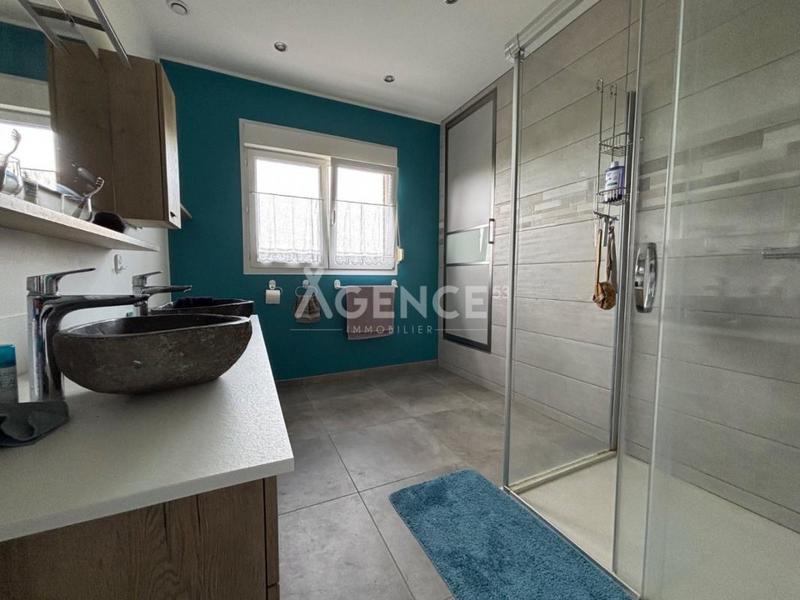 Maison - 175 m² - 6 pièces