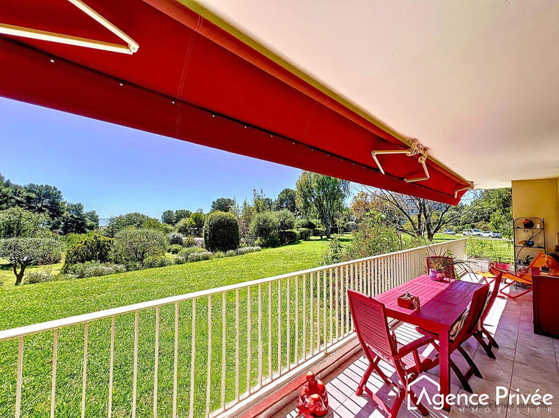 Appartement - 111 m² - 5 pièces