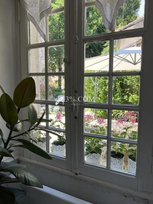 Demeure - 228 m² - 9 pièces