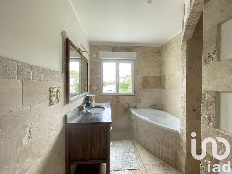 Maison - 96 m² - 4 pièces