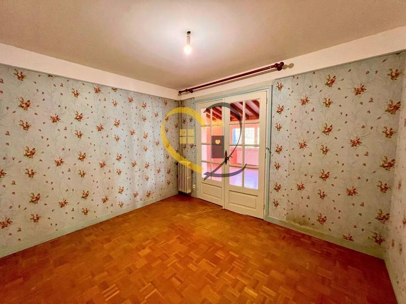 Maison - 205 m² - 8 pièces