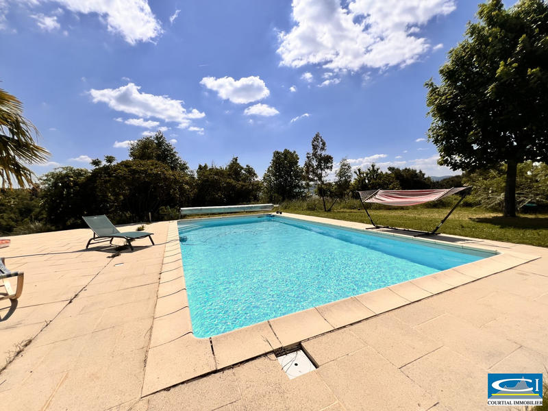 Maison - 135 m² - 5 pièces