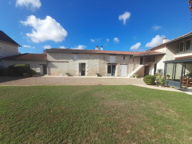 Maison de maîtres - 276 m² - 10 pièces